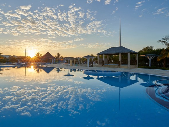 All Inclusive Vacations from Montreal | Cheap Vacation Packages | Red - Cheap All Inclusive Vacations From Montreal